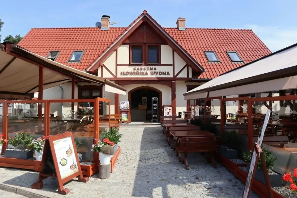 Zdjęcie Łeba gdzie zjeść: Odkryj najlepsze miejsca na smaczne jedzenie