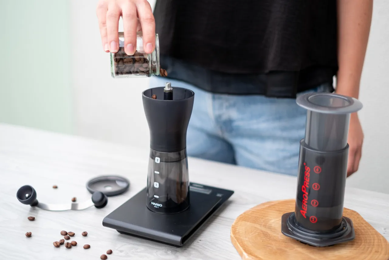 Zdjęcie Jaka kawa do AeroPress? Odkryj najlepsze smaki i porady parzenia