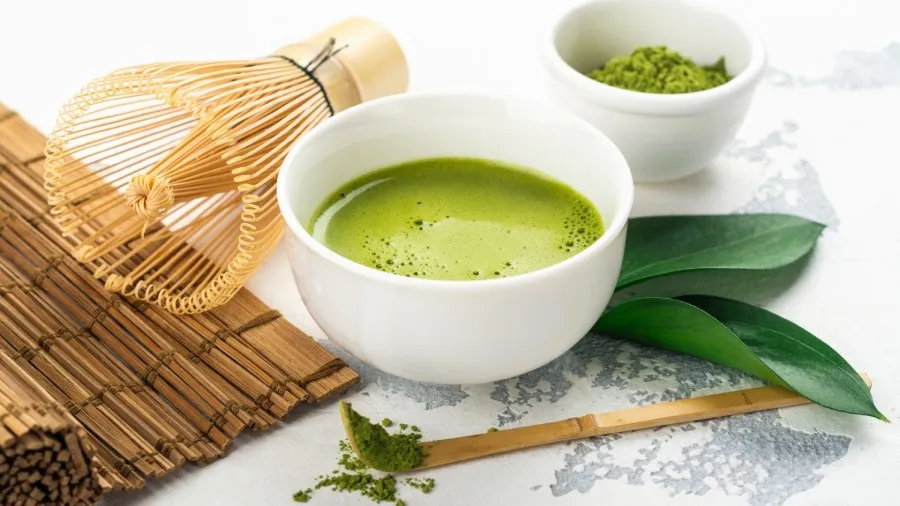 Zdjęcie Co to matcha? Poznaj sekrety tej niezwykłej zielonej herbaty