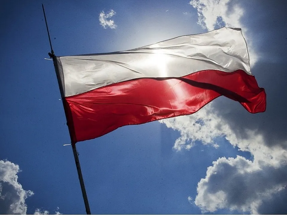 Zdjęcie Jak wygląda polska flaga? Odkryj jej kolory i symbolikę