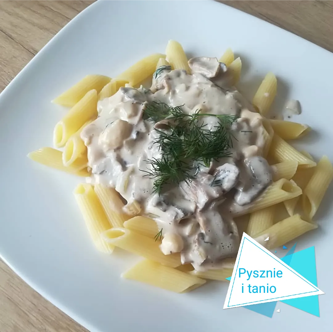 Zdjęcie Penne z pieczarkami w sosie śmietanowym - prosty przepis na obiad