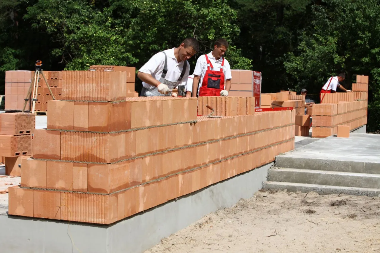 Zdjęcie Z czego budować budynek gospodarczy? Odkryj najlepsze materiały