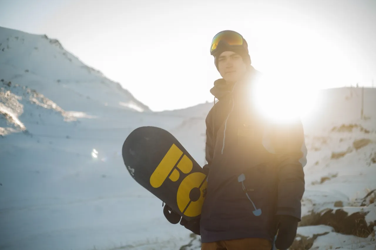 Zdjęcie Jak smarować snowboard, aby uniknąć uszkodzeń i poprawić jazdę