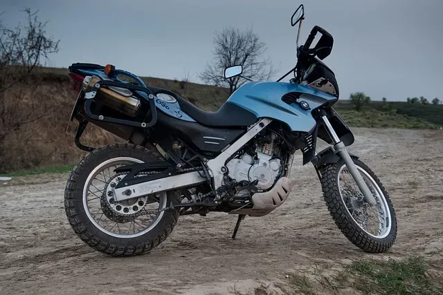 Zdjęcie Ile kosztuje rejestracja motoroweru? Sprawdź, co musisz wiedzieć