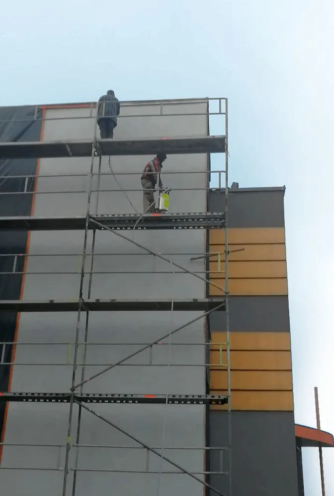Zdjęcie Jaki agregat do tynków elewacyjnych - wybierz najlepszy materiał dla swojego projektu