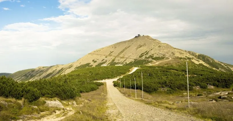 Zdjęcie Gdzie leży Śnieżka? Odkryj lokalizację najwyższego szczytu w Polsce