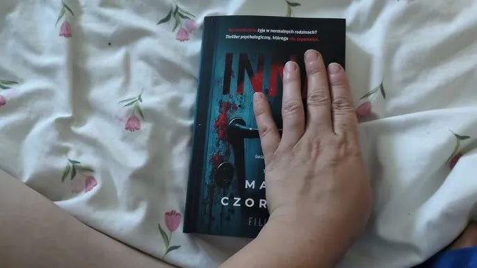 Zdjęcie Recenzja książki Inna: Czy to thriller, który Cię zaskoczy?