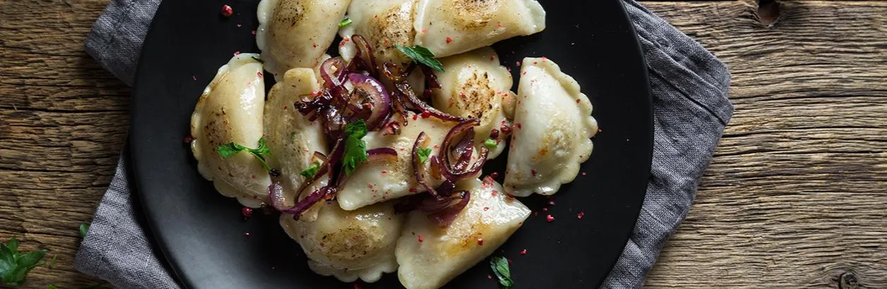 Zdjęcie Ile kcal mają pierogi z mięsem: dokładna wartość kaloryczna na porcję