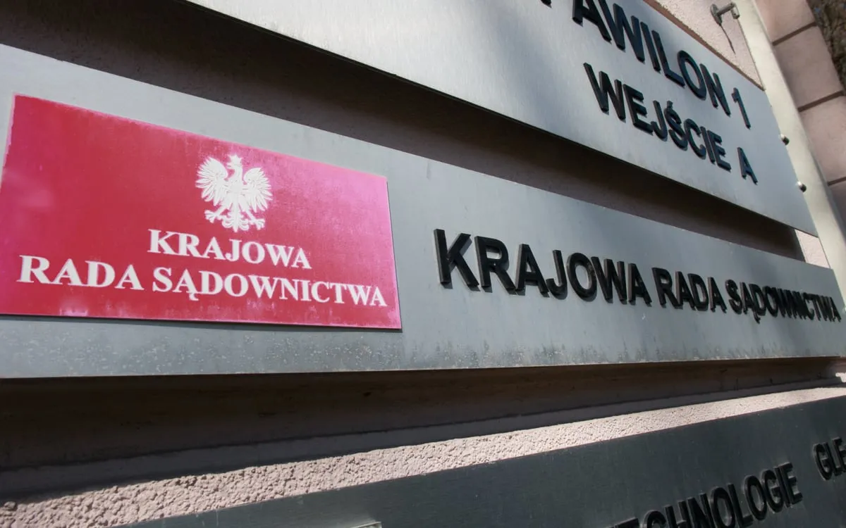 Zdjęcie Neo KRS - co to jest i jakie ma konsekwencje dla sądownictwa?