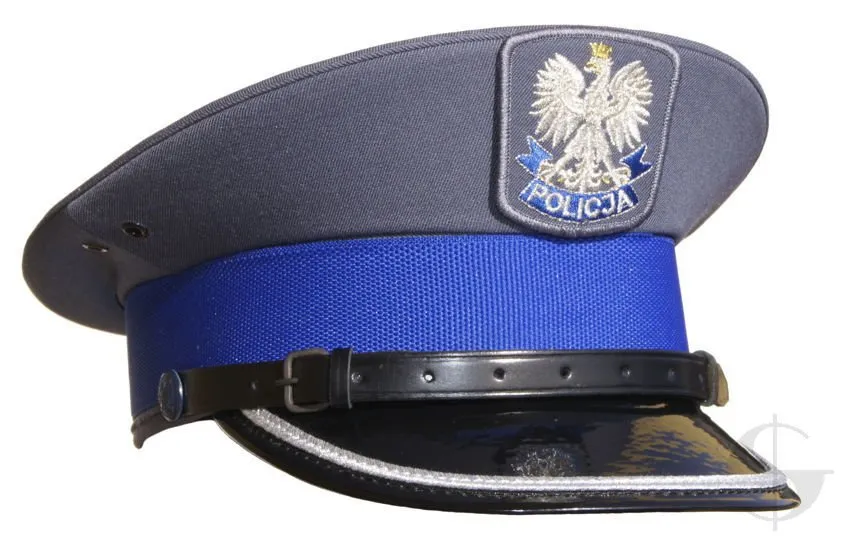 Zdjęcie Jak nazywa się czapka policjanta? Odkryj jej znaczenie i rodzaje