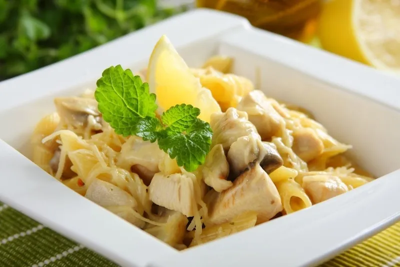 Zdjęcie Penne z kurczakiem i pieczarkami - łatwy przepis na pyszne danie