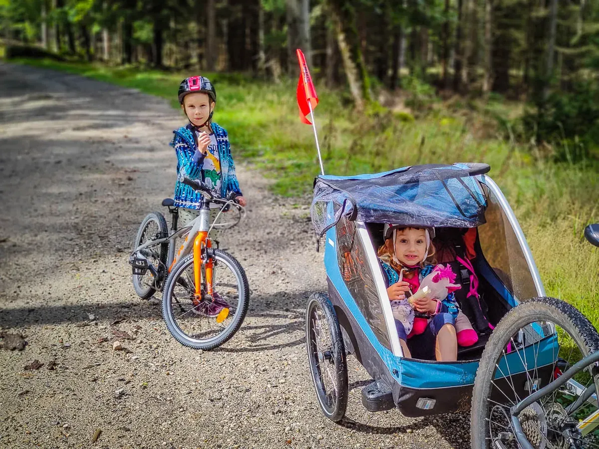 Zdjęcie Bezpieczne trasy rowerowe w Warszawie na wycieczki z dzieckiem