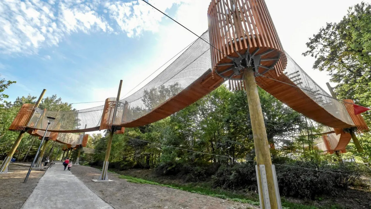 Zdjęcie Najlepsze parki linowe w Polsce: emocjonujące przygody na świeżym powietrzu