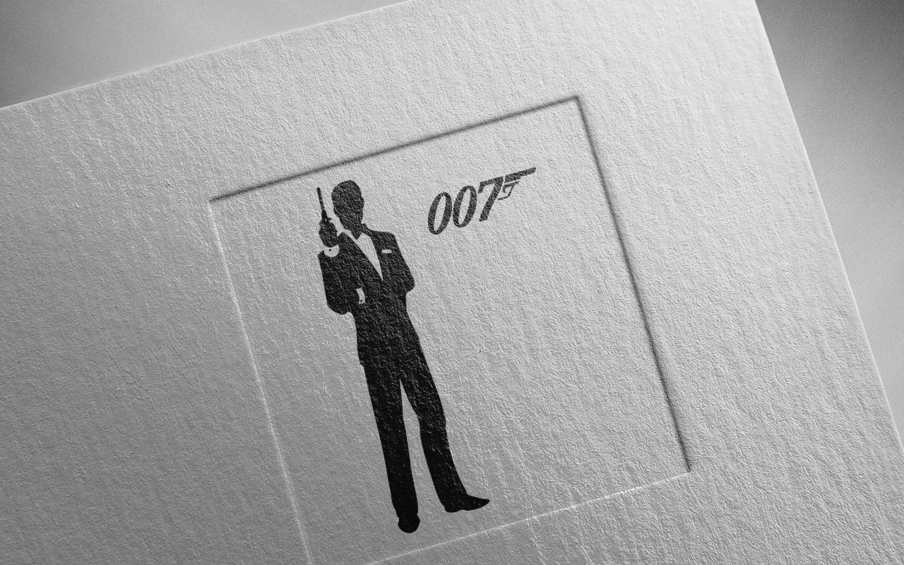 Zdjęcie Nowy James Bond aktor: Theo James na czołowej pozycji w wyścigu