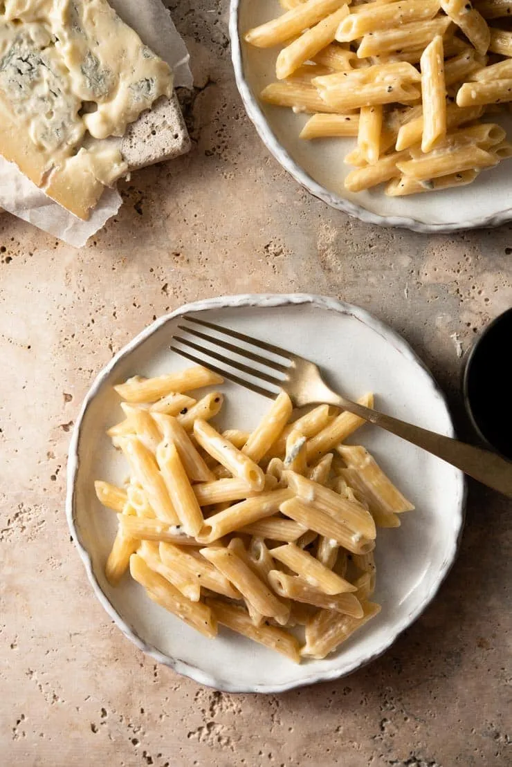 Zdjęcie Penne z gorgonzolą – prosty przepis na pyszne włoskie danie