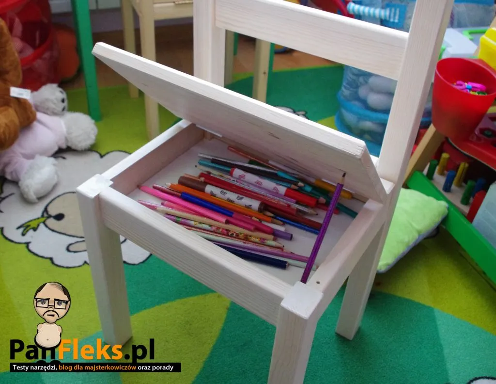 Zdjęcie Jak zrobić krzesło z kartonu – łatwe kroki do trwałego mebla DIY