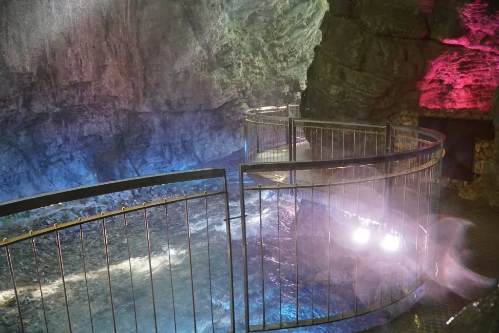 Zdjęcie Cascata Varone: najpiękniejsza atrakcja przyrodnicza We Włoszech