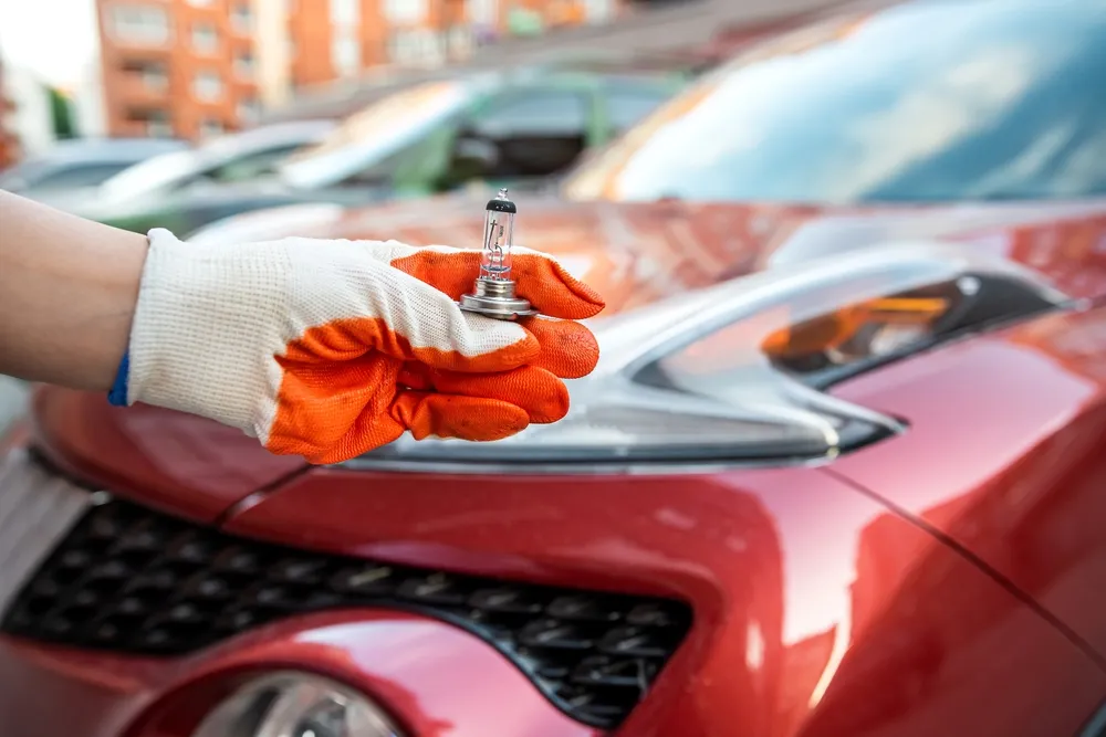 Zdjęcie Najlepsze żarówki T5 12V – jak wybrać idealny model do auta?