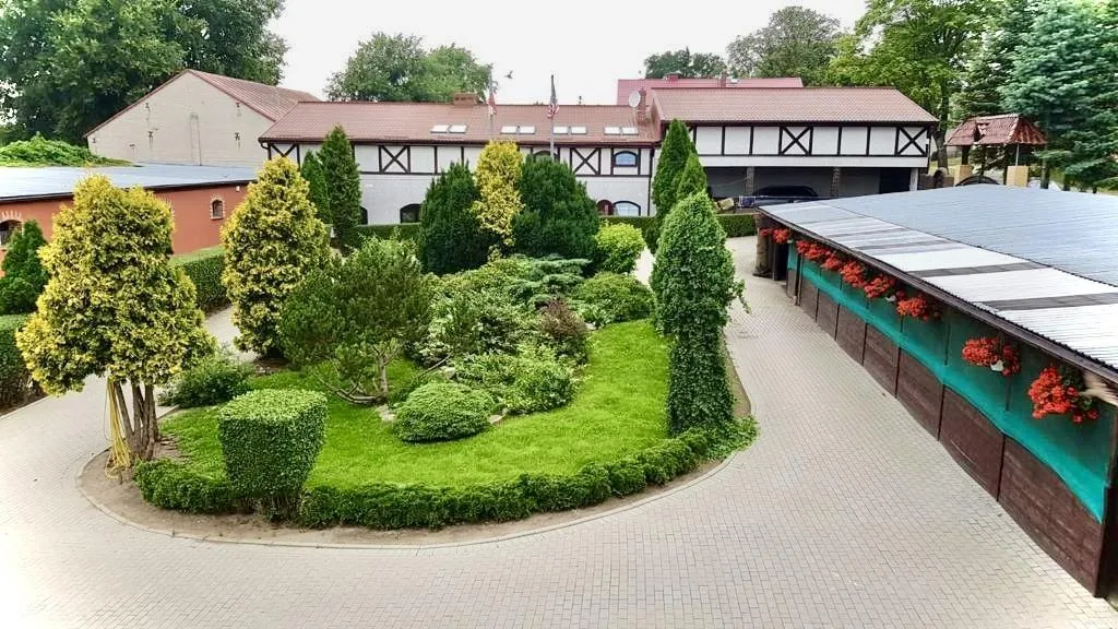 Zdjęcie Stadniny na sprzedaż - idealne miejsce dla miłośników koni i przyrody