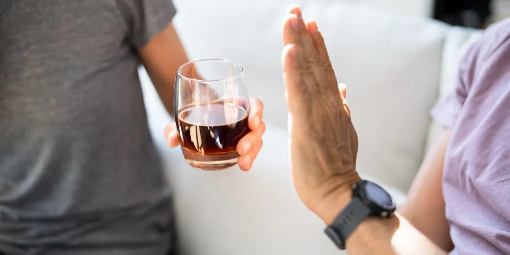Zdjęcie Jak alkohol wpływa na cholesterol? Uważaj na zdrowie serca!