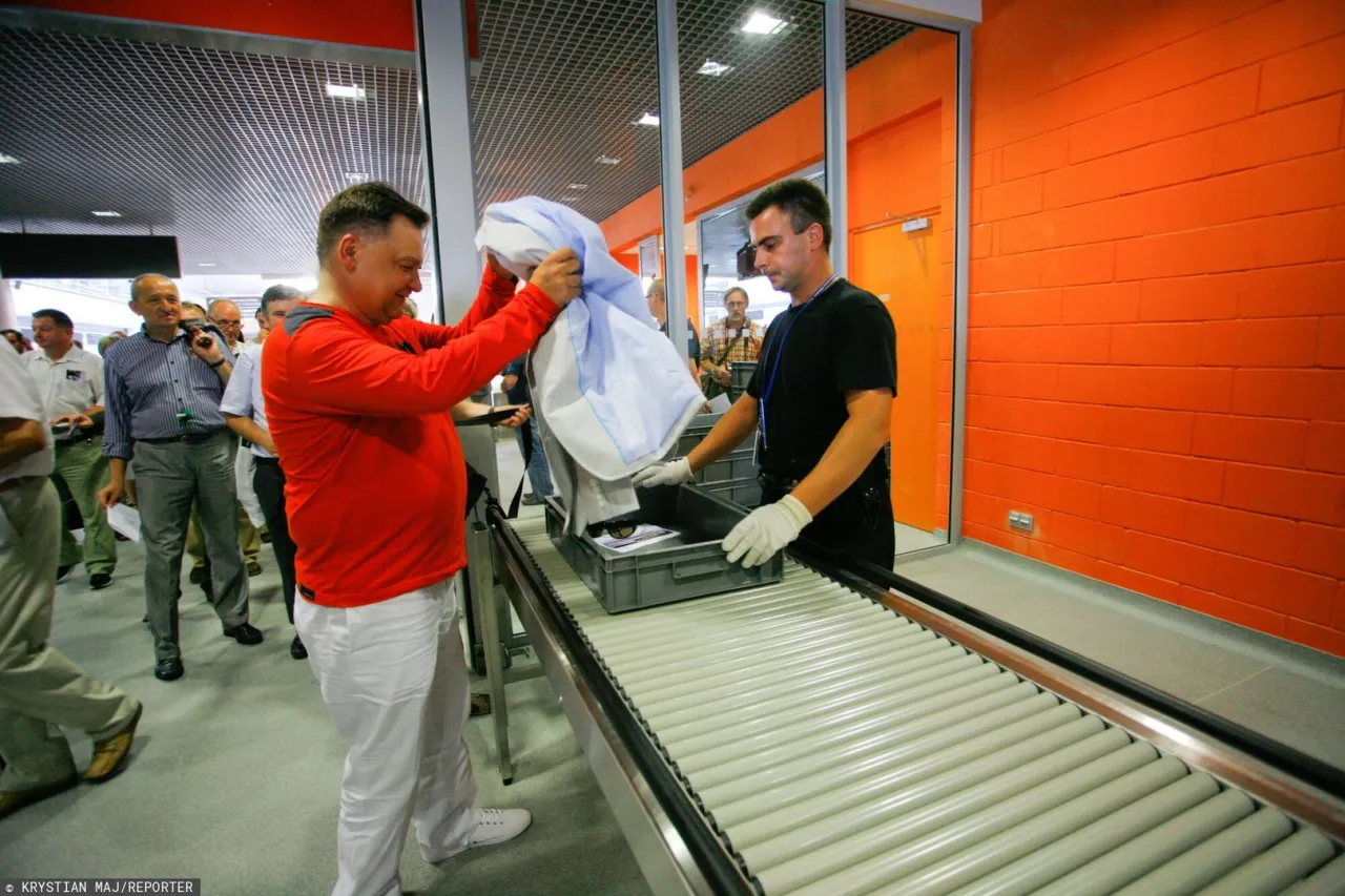 Zdjęcie Ile alkoholu można przewieźć samolotem do Bułgarii bez kar?