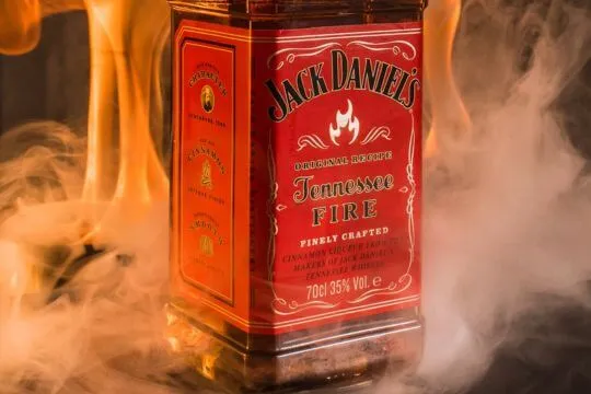 Zdjęcie Najlepsze drinki z Jack Daniel&#039;s Fire, które musisz spróbować teraz