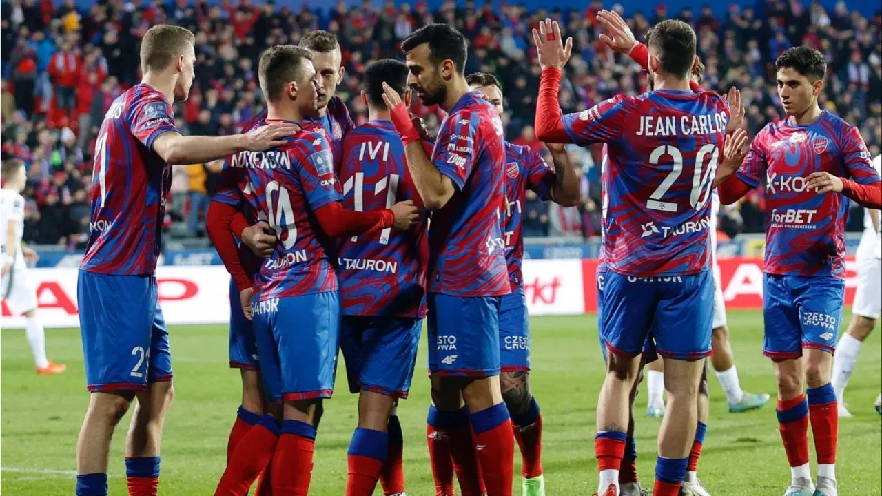 Zdjęcie Ekstraklasa: Kto zagra w pucharach i jakie mają szanse?