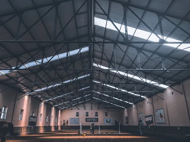 Zdjęcie Czy hala namiotowa jest budynkiem? Sprawdź, co mówi prawo budowlane