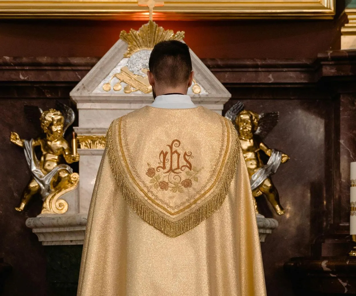 Zdjęcie Ile trwa msza w Wielką Sobotę? Zaskakujące fakty o liturgii