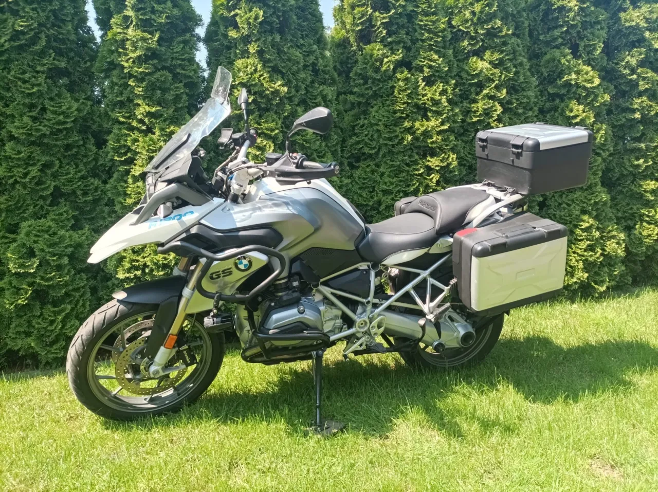 Zdjęcie BMW R 1200 GS – mocny motocykl na długie trasy z wyjątkowym komfortem