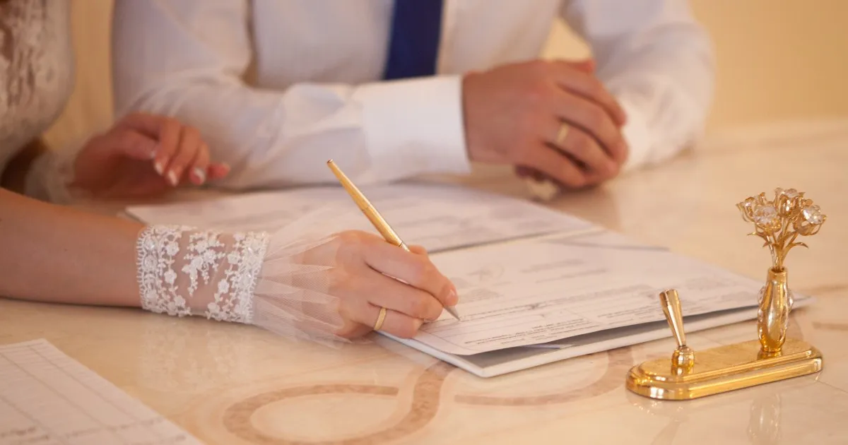 Zdjęcie Jakie dokumenty wymienić po ślubie, aby uniknąć problemów?