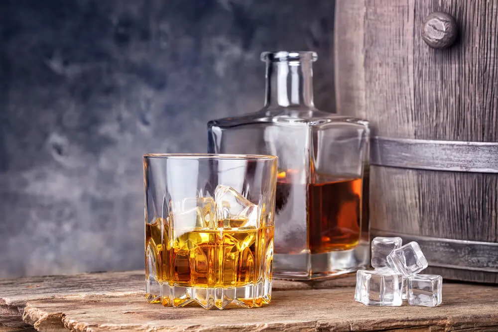 Zdjęcie Czy chłodzić whisky? Poznaj wpływ na smak i aromat trunku