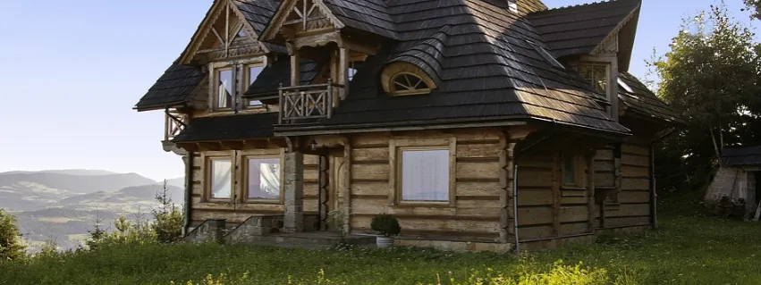 Zdjęcie Ile kosztuje dom z bali 35m2? Sprawdź ukryte koszty budowy