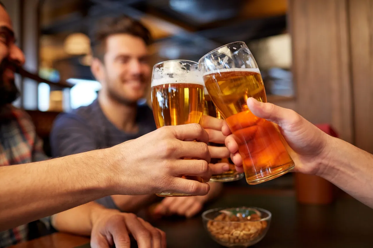 Zdjęcie Ile alkoholu ma piwo? Odkryj różnice w zawartości alkoholu