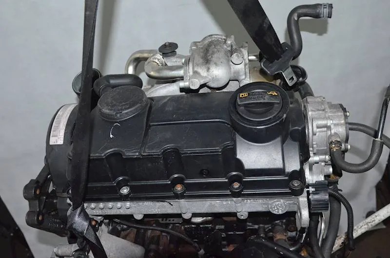 Zdjęcie Silnik VW Sharan 2.0 TDI: wszystko co musisz wiedzieć przed zakupem