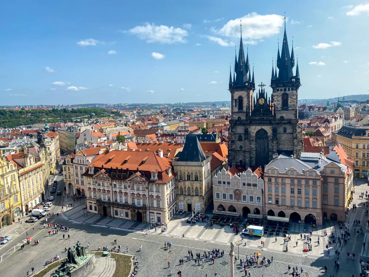 Zdjęcie Jak dojechać z lotniska w Pradze do centrum - tanio i wygodnie