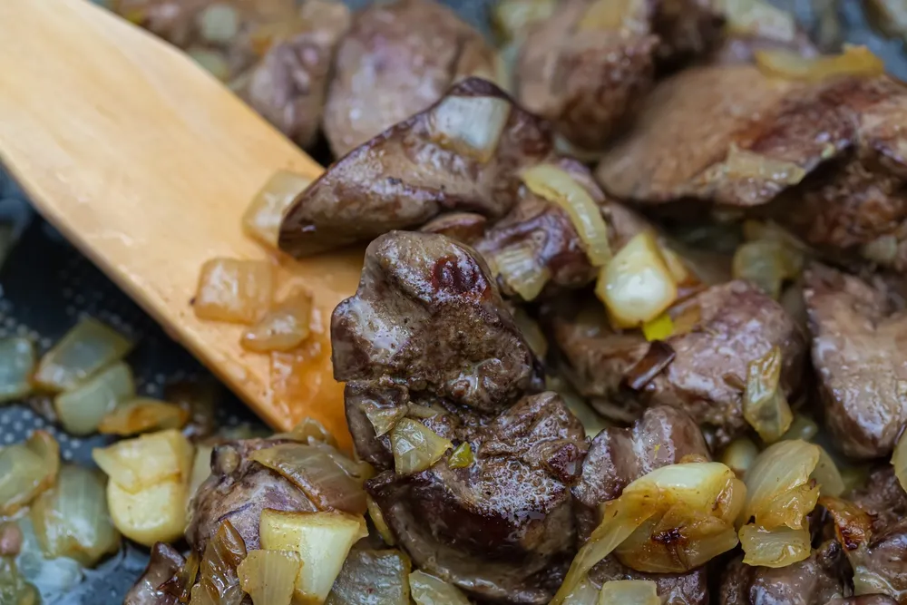 Zdjęcie Jak przygotować wątróbkę: Przepisy i porady na idealnie przyrządzoną wątróbkę