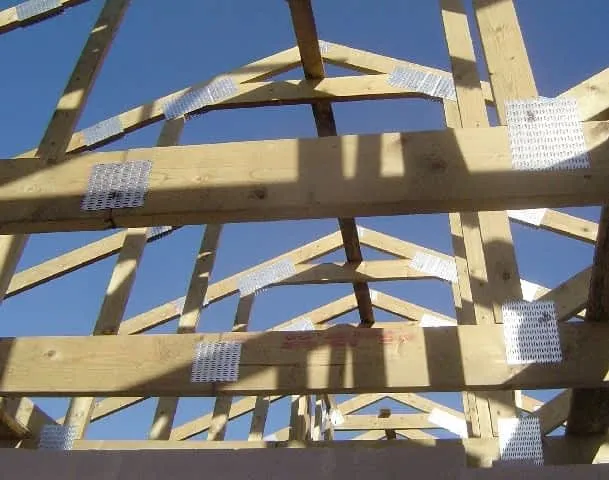 Zdjęcie Łączniki konstrukcyjne: klucz do stabilnych i trwałych budowli