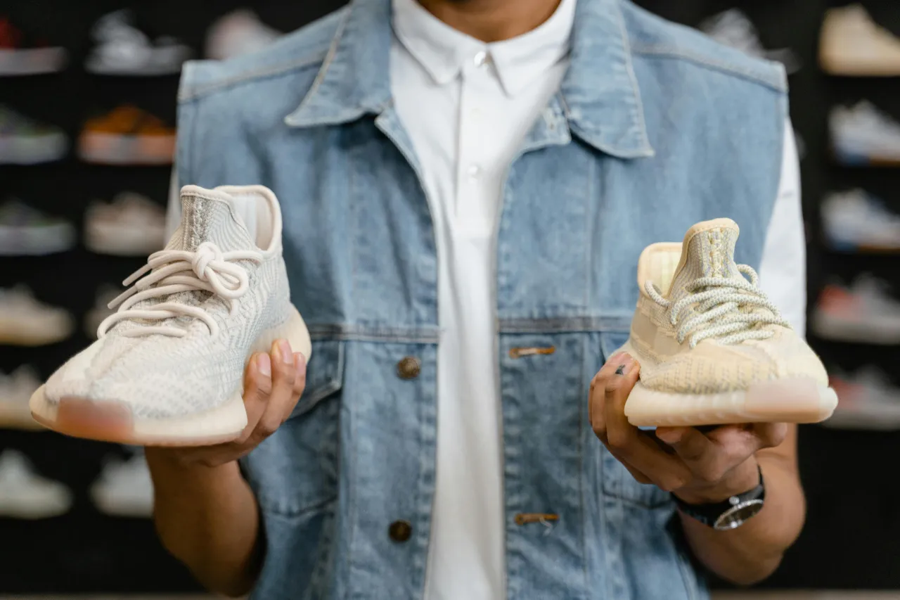 Zdjęcie Jak zmierzyć stopę aby kupić buty i uniknąć nieodpowiedniego rozmiaru