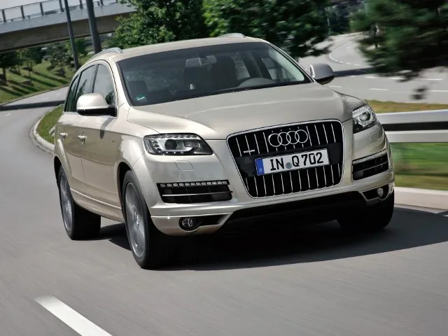 Zdjęcie Używane Audi Q7: Poznaj Zalety i Wady Luksusowego SUV-a
