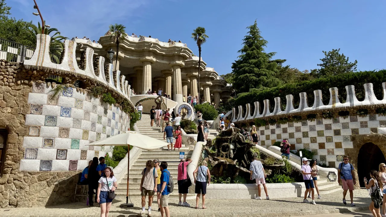 Zdjęcie Jak dojechać do Parku Güell: 5 wygodnych sposobów transportu