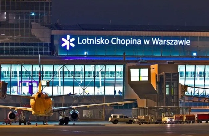Zdjęcie Lotniska w Warszawie: kompleksowe informacje o portach lotniczych