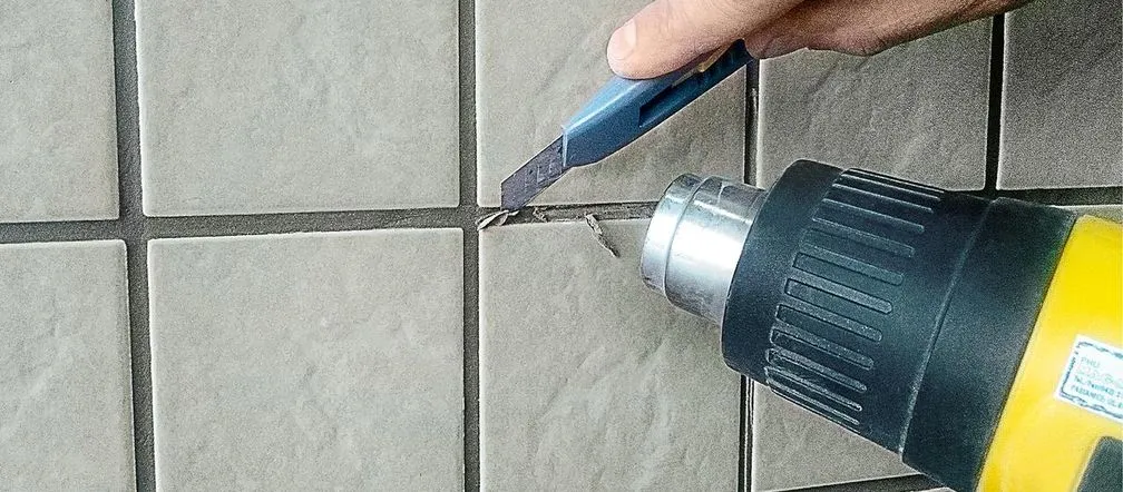 Zdjęcie Jak usunąć fugę epoksydową? Skuteczne metody bez uszkodzeń płytek