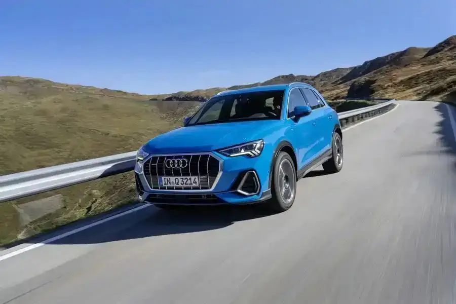 Zdjęcie Audi Q3 jaki silnik wybrać, aby uniknąć wysokich kosztów paliwa?