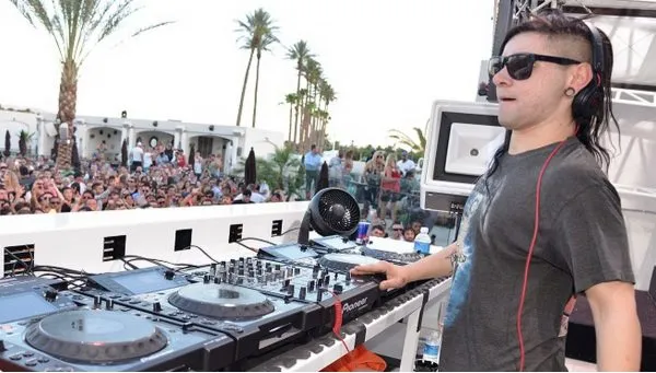 Zdjęcie Ile zarabia DJ w klubie? Fakty, które mogą Cię zaskoczyć