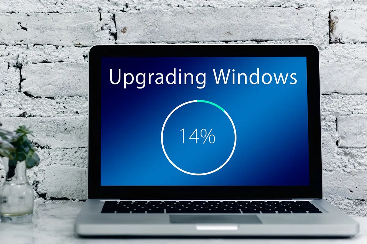 Zdjęcie Czy warto przejść na Windows 11? Poznaj zalety i wady aktualizacji
