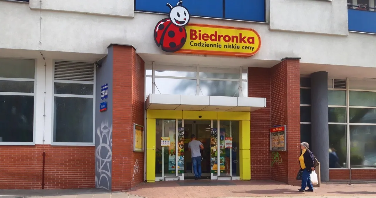 Zdjęcie Jak ubrać się na rozmowę o pracę do Biedronki, by zrobić dobre wrażenie