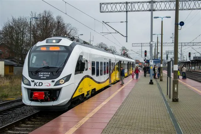 Zdjęcie Jak dojechać do Ustki pociągiem - szczegóły połączeń, ceny i udogodnienia