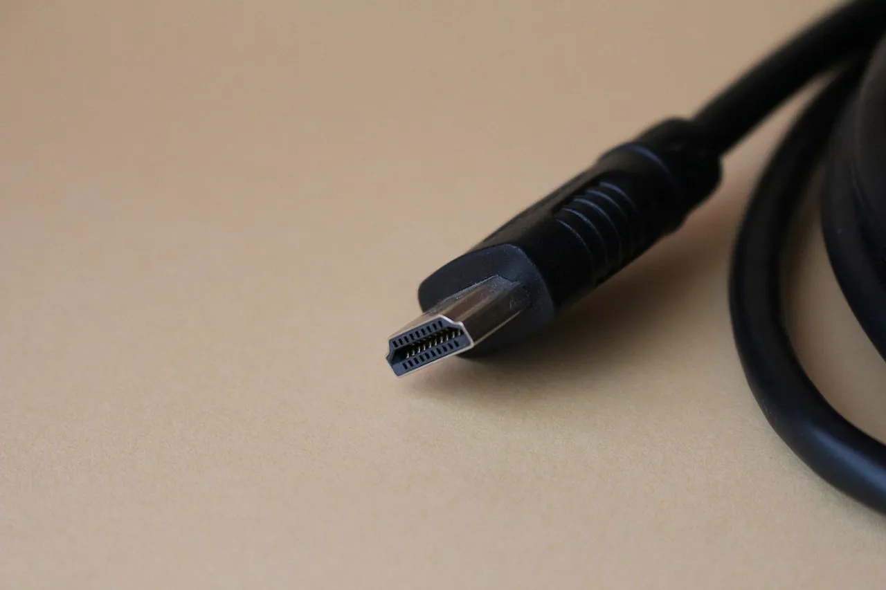 Zdjęcie Jak podłączyć monitor przez USB-C - uniknij problemów z połączeniem