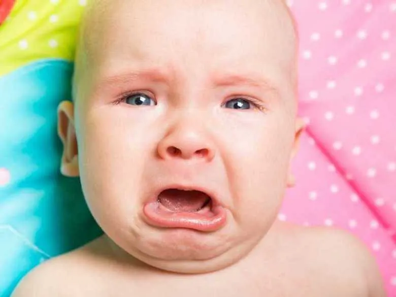 Zdjęcie Jak podać mleko przy ząbkowaniu, by złagodzić ból i dyskomfort